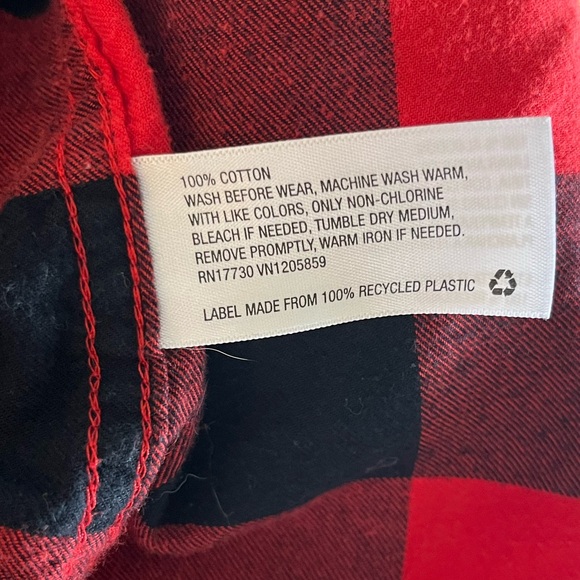 Cat & Jack kids buffalo check red and black button down shirt - Picture 4 of 4